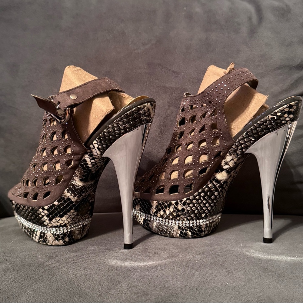 Italina shoes Stylish Women's Platform Heels - Black and Tan size 6.5 - Picture 4 of 16